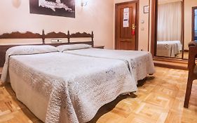 Hotel Residencia Castellano I